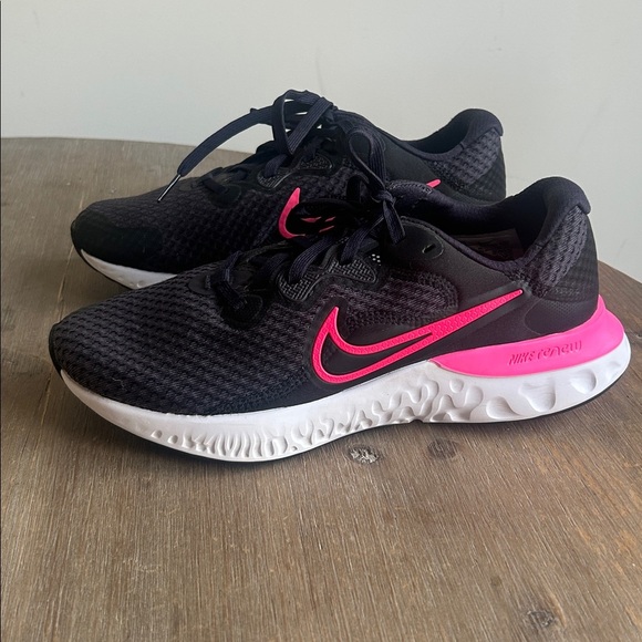 Nike Renew Blue Pink Athletic Trainer Sneakers 
Women’s size 8.5 - Picture 5 of 16